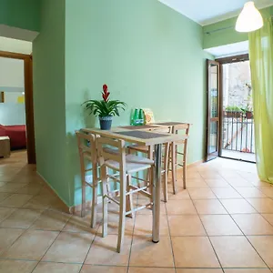 Happie Casa Il Capo & La Cattedrale Apartment Palermo